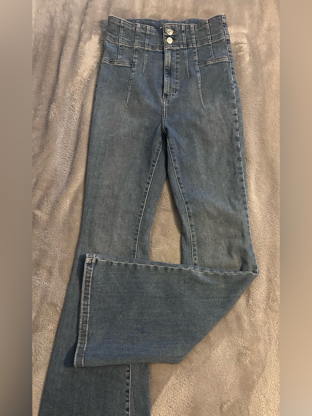 We the Free High-Rise Flared Women’s Jeans in Medium Blue